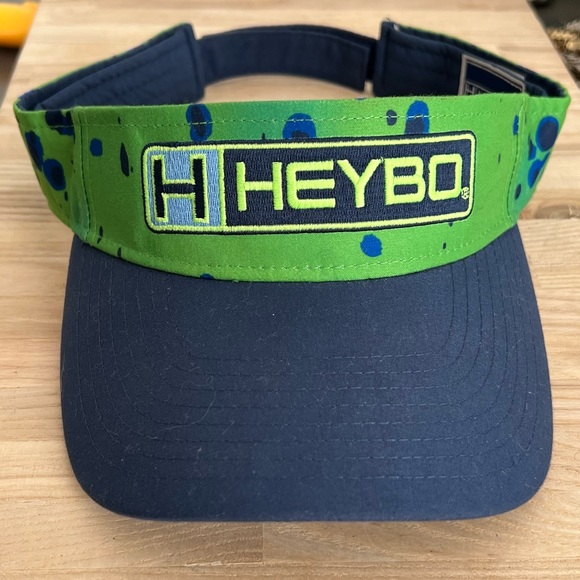 Heybo Outdoors Visor Hat NWOT Green and Blue Adjustable Velcro Back - Picture 2 of 6